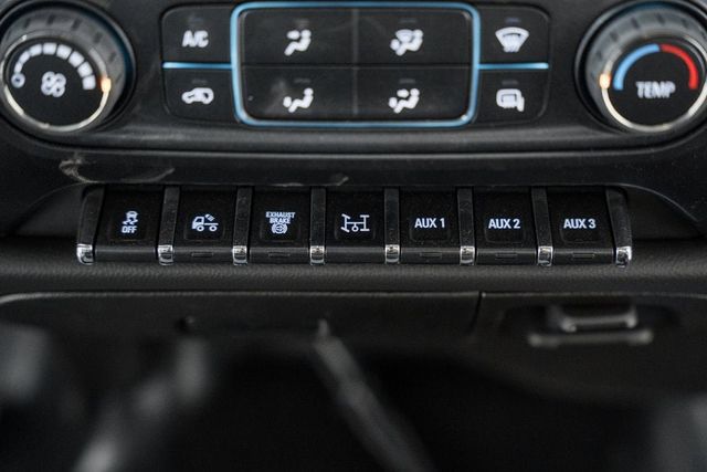 2024 Chevrolet Silverado 6500 HD Work Truck - 22868372 - 32