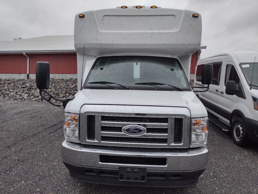 2024 Ford HLE HLE COACH - 22173227 - 0