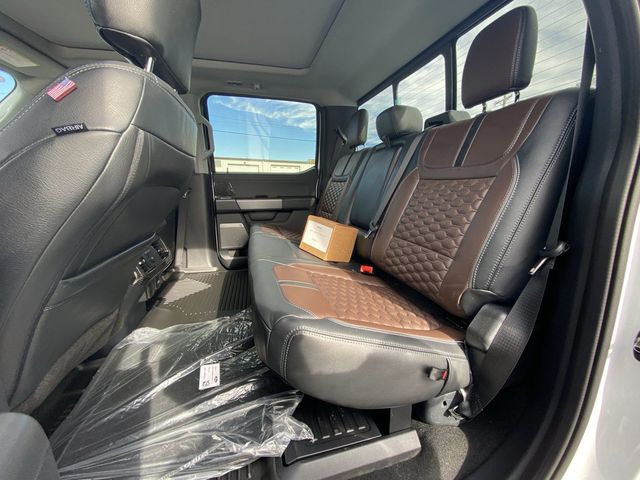 2024 Ford Super Duty F-250 SRW LARIAT - 22629740 - 25