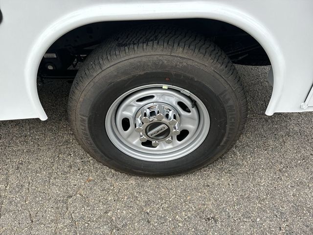 2024 Ford Super Duty F-250 SRW XL 2WD Crew Cab 8' Box - 22822477 - 12