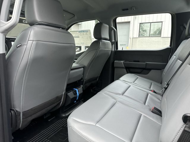 2024 Ford Super Duty F-250 SRW XL 2WD Crew Cab 8' Box - 22822477 - 16