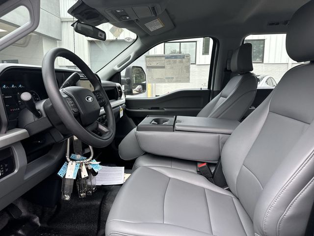 2024 Ford Super Duty F-250 SRW XL 2WD Crew Cab 8' Box - 22822477 - 18