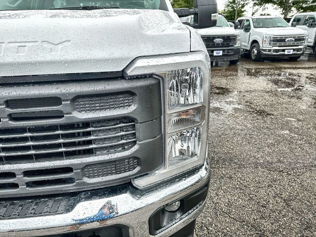 2024 Ford Super Duty F-250 SRW XL 4WD Crew Cab 8' Box - 22720192 - 10