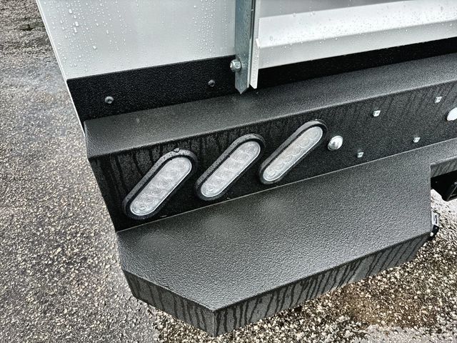 2024 Ford Super Duty F-250 SRW XL 4WD Crew Cab 8' Box - 22720192 - 14