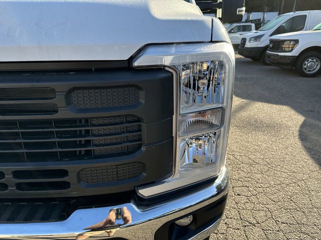 2024 Ford Super Duty F-250 SRW XL 4WD Reg Cab 8' Box - 22720194 - 10