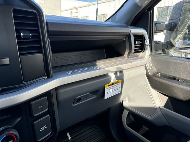 2024 Ford Super Duty F-250 SRW XL 4WD Reg Cab 8' Box - 22720194 - 25