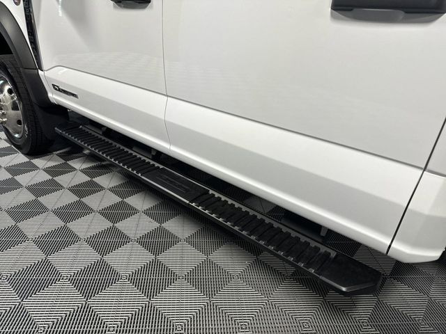 2024 Ford Super Duty F-450 DRW Cab-Chassis  - 22468011 - 46