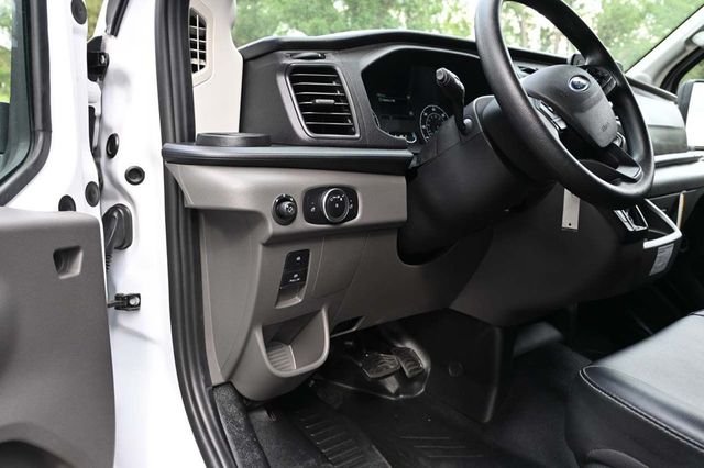 2024 Ford Transit Cargo Van T-150 148" Med Rf 8670 GVWR RWD - 22896358 - 29