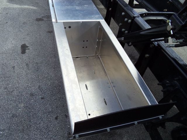 2024 International MV607 Extended Cab w/ 22ft Jerr-Dan Custom StepSide Classic Car Carrier - 21856415 - 31