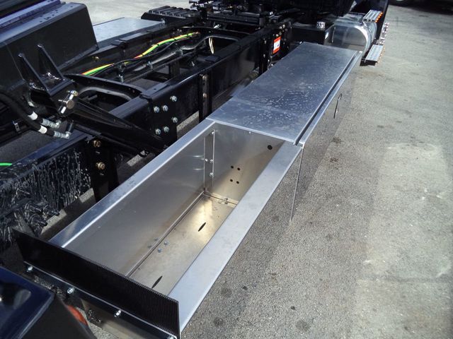 2024 International MV607 Extended Cab w/ 22ft Jerr-Dan Custom StepSide Classic Car Carrier - 21856415 - 36