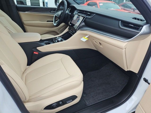 2024 Jeep Grand Cherokee Limited 4x4 - 22325801 - 9