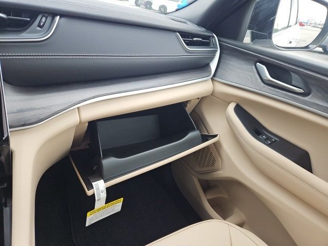 2024 Jeep Grand Cherokee Limited 4x4 - 22325801 - 27