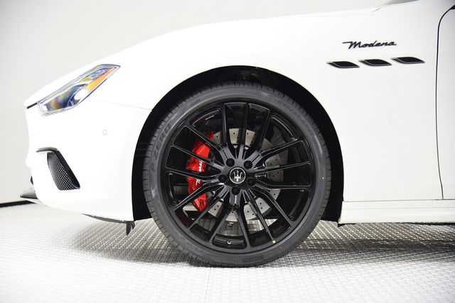 2024 Maserati Ghibli Modena Ultima Q4 AWD - 22313250 - 19