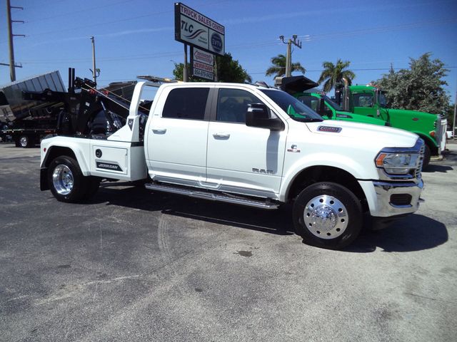 2024 Ram 5500 Laramie Crew Cab 4x4 w/ JerrDan MPL40 Wrecker 8 Ton Dual Winch Underlift - 22399961 - 1