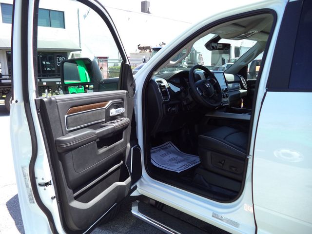 2024 Ram 5500 Laramie Crew Cab 4x4 w/ JerrDan MPL40 Wrecker 8 Ton Dual Winch Underlift - 22399961 - 30
