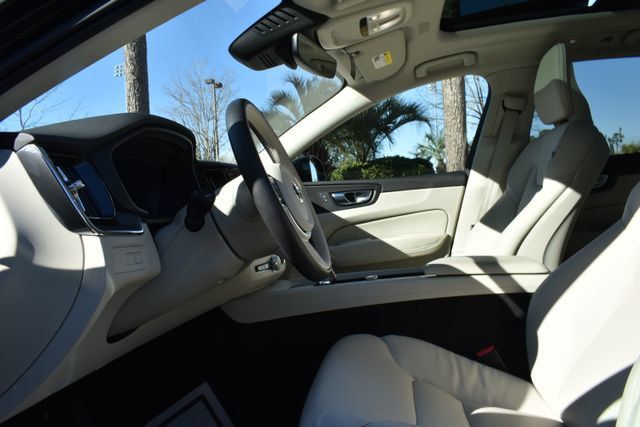 2024 Volvo XC60 Recharge Plug-In Hybrid T8 eAWD PHEV Core Dark Theme - 22790182 - 20