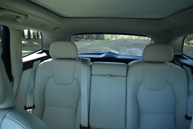 2024 Volvo XC60 Recharge Plug-In Hybrid T8 eAWD PHEV Core Dark Theme - 22790182 - 32