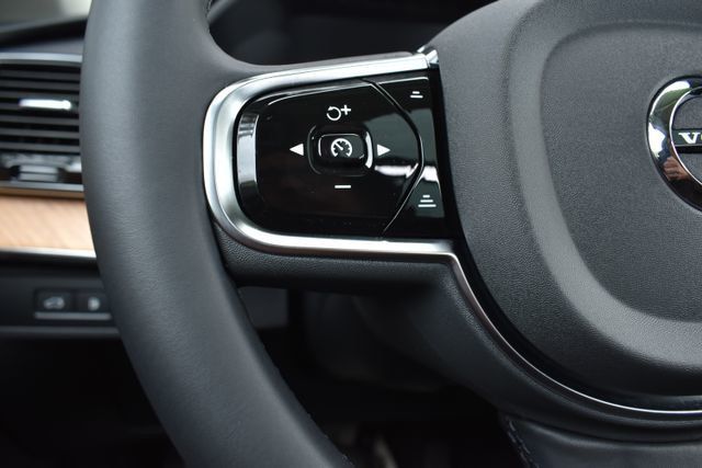 2024 Volvo XC90 Recharge Plug-In Hybrid T8 eAWD PHEV Plus Bright Theme 7P - 22790194 - 26