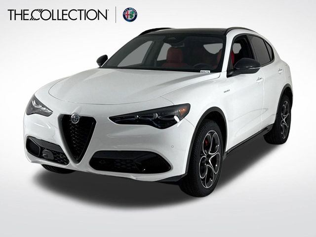 2025 Alfa Romeo Stelvio Base