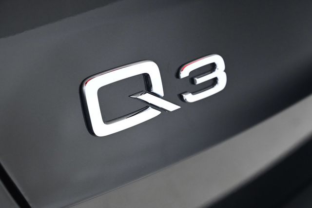 2025 Audi Q3 S line Premium 45 TFSI quattro - 22925651 - 21