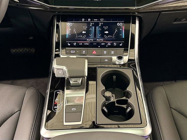 2025 Audi Q7 Premium Plus 55 TFSI quattro - 22935631 - 11