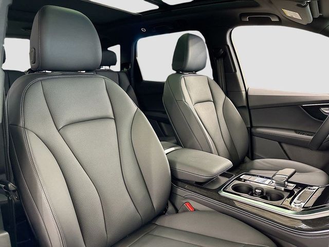 2025 Audi Q7 Premium Plus 55 TFSI quattro - 22935631 - 13