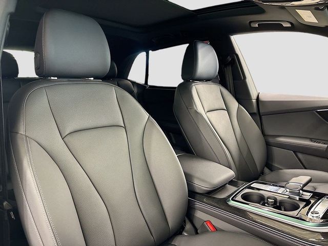2025 Audi Q8 Premium Plus 55 TFSI quattro - 22919468 - 13