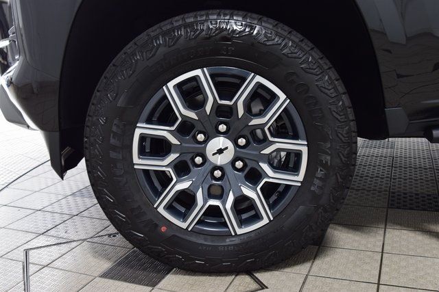 2025 Chevrolet Colorado 4WD Crew Cab Z71 - 22879254 - 26