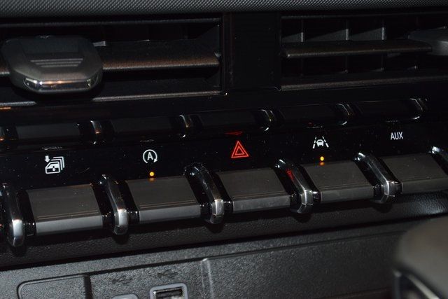 2025 Chevrolet Colorado 4WD Crew Cab Z71 - 22879254 - 32