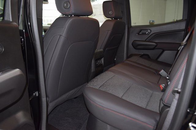 2025 Chevrolet Colorado 4WD Crew Cab Z71 - 22879254 - 41