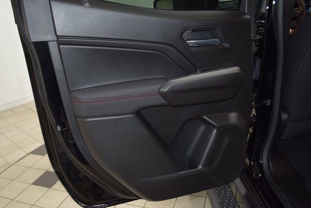 2025 Chevrolet Colorado 4WD Crew Cab Z71 - 22879254 - 42