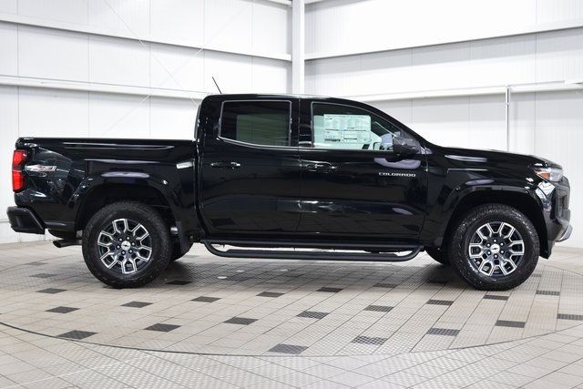 2025 Chevrolet Colorado 4WD Crew Cab Z71 - 22879254 - 8