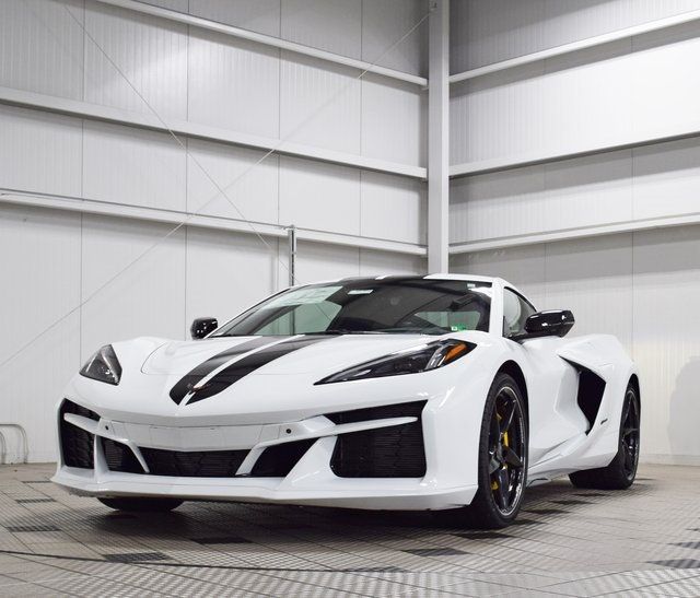 2025 Chevrolet Corvette 2dr E-Ray Coupe w/2LZ - 22857680 - 2