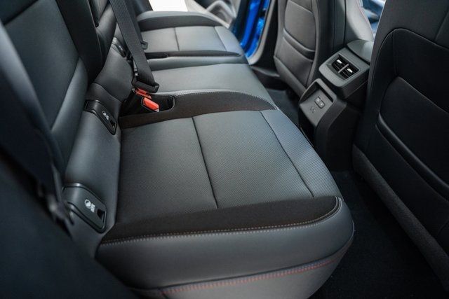 2025 Chevrolet Equinox EV 4dr RS - 22836029 - 38