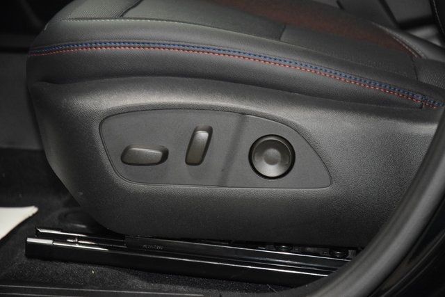 2025 Chevrolet Equinox EV 4dr RS - 22899396 - 37