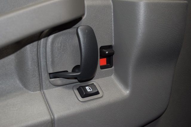 2025 Chevrolet Express Cargo Van RWD 2500 135" - 22863346 - 36