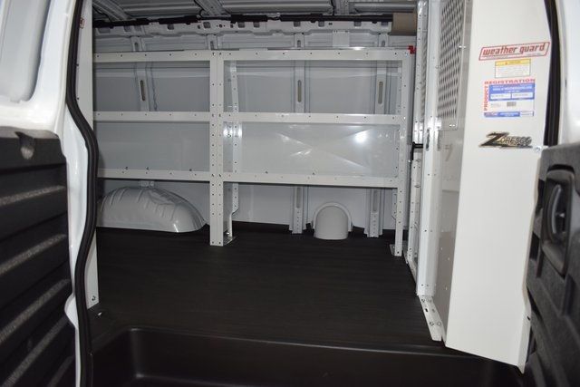 2025 Chevrolet Express Cargo Van RWD 2500 135" - 22863346 - 41