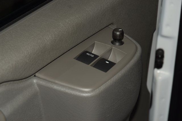 2025 Chevrolet Express Cargo Van RWD 2500 135" - 22910718 - 29