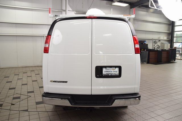 2025 Chevrolet Express Cargo Van RWD 2500 135" - 22910718 - 3