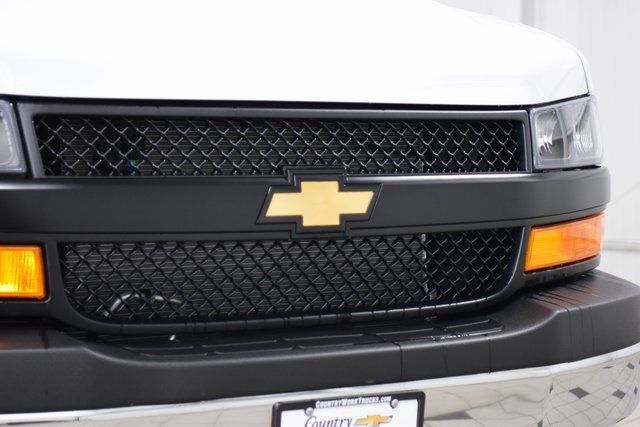 2025 Chevrolet Express Cargo Van RWD 2500 135" - 22910718 - 4