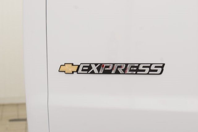 2025 Chevrolet Express Cargo Van RWD 2500 135" - 22924688 - 11