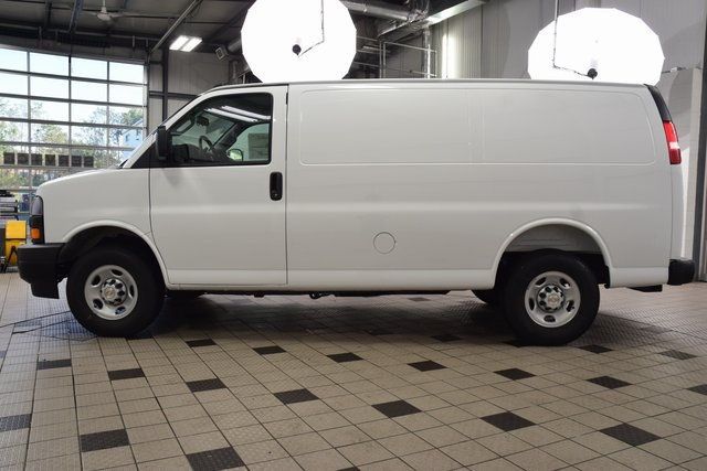2025 Chevrolet Express Cargo Van RWD 2500 135" - 22924688 - 2