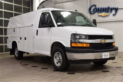 2025 Chevrolet Express Commercial Cutaway