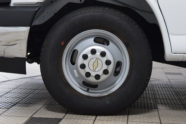 2025 Chevrolet Express Commercial Cutaway 4500 Van 177" - 22899331 - 13