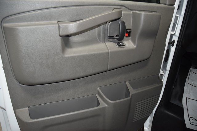 2025 Chevrolet Express Commercial Cutaway 4500 Van 177" - 22899331 - 25