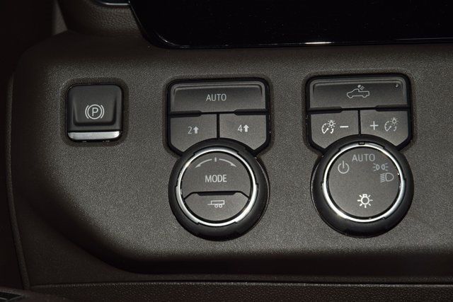 2025 Chevrolet Silverado 1500 4WD Crew Cab 147" LT w/1LT - 22871329 - 33