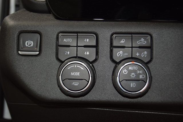 2025 Chevrolet Silverado 1500 4WD Crew Cab 147" RST - 22868161 - 35