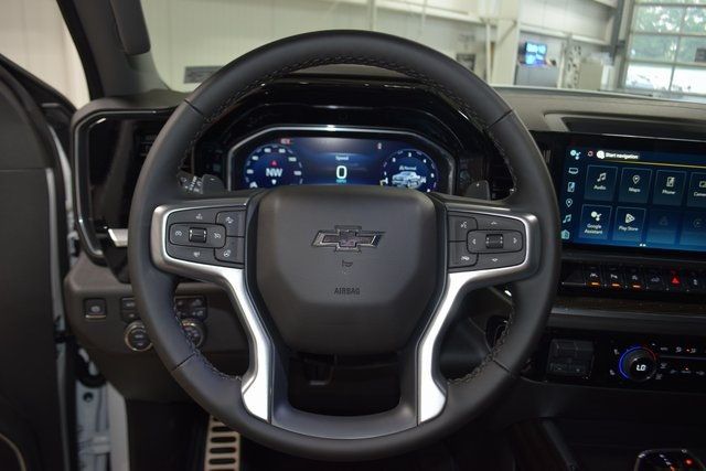 2025 Chevrolet Silverado 1500 4WD Crew Cab 147" RST - 22868161 - 36