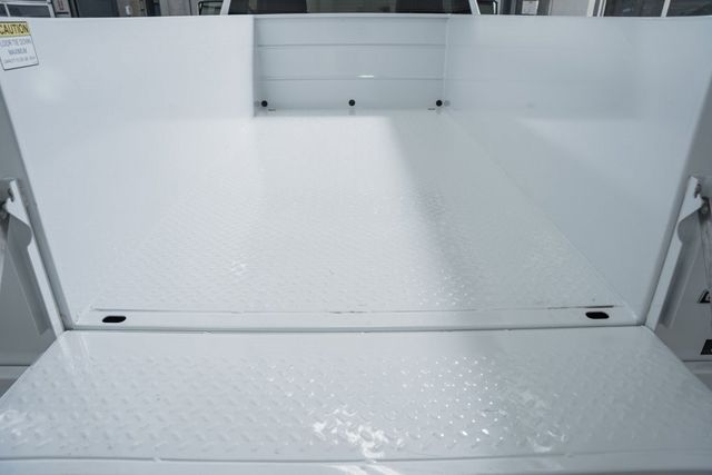 2025 Chevrolet Silverado 3500 HD WT - 22868302 - 19