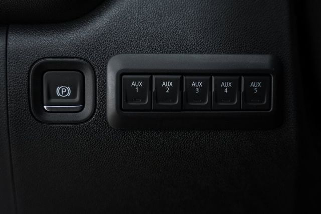 2025 Chevrolet Silverado 3500 HD WT - 22868302 - 36